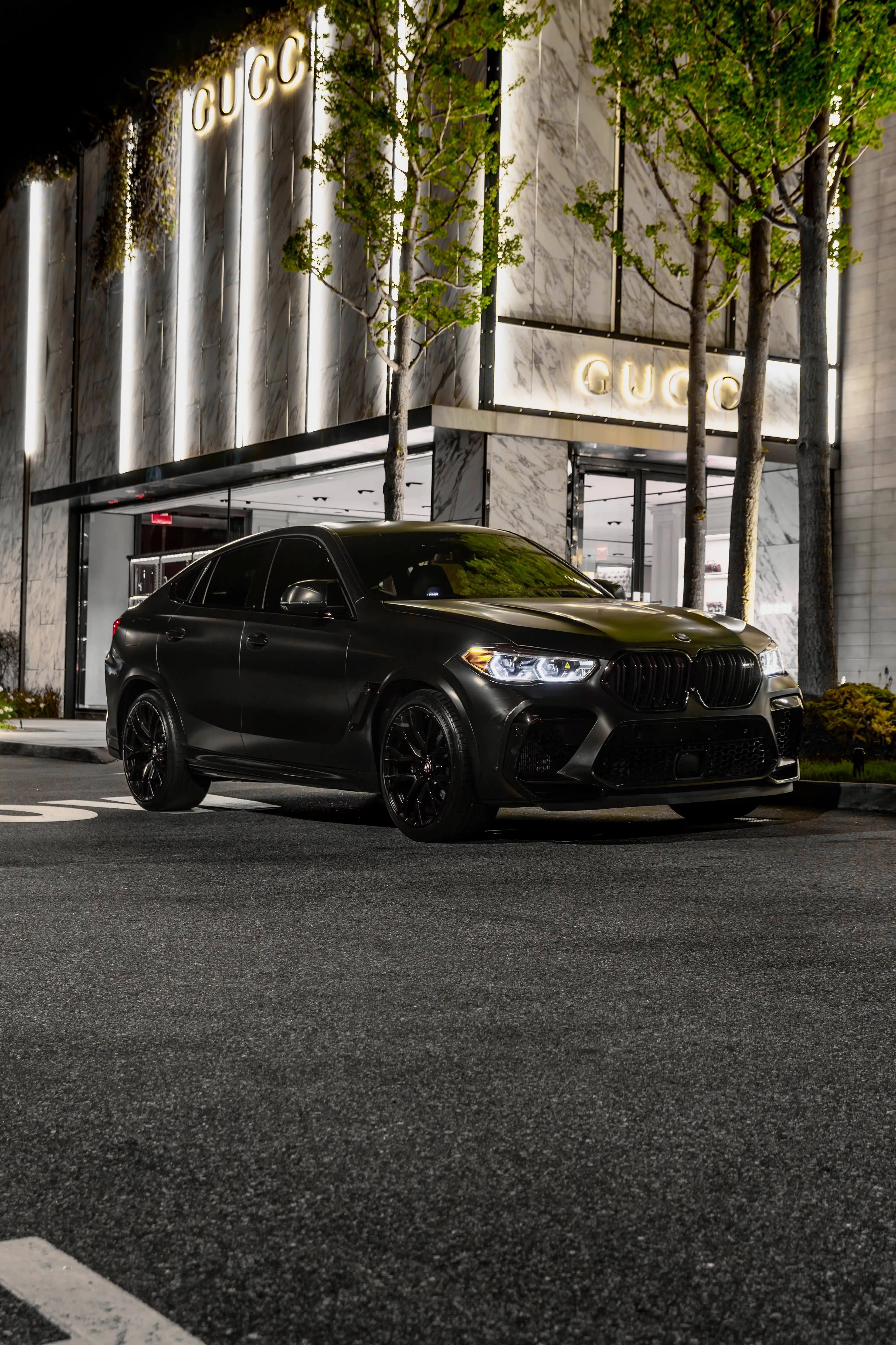 BMW - Image 11