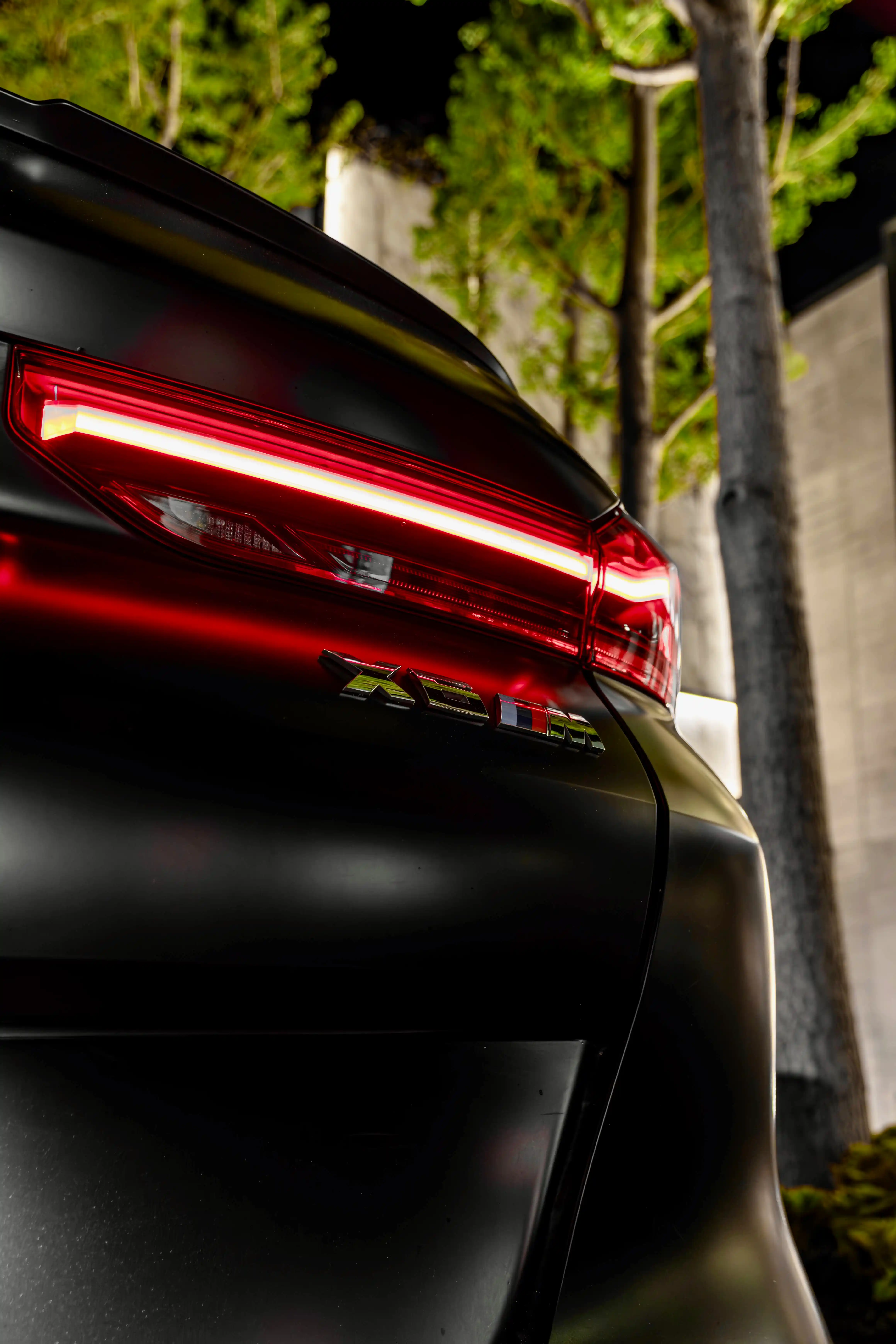 BMW - Image 12