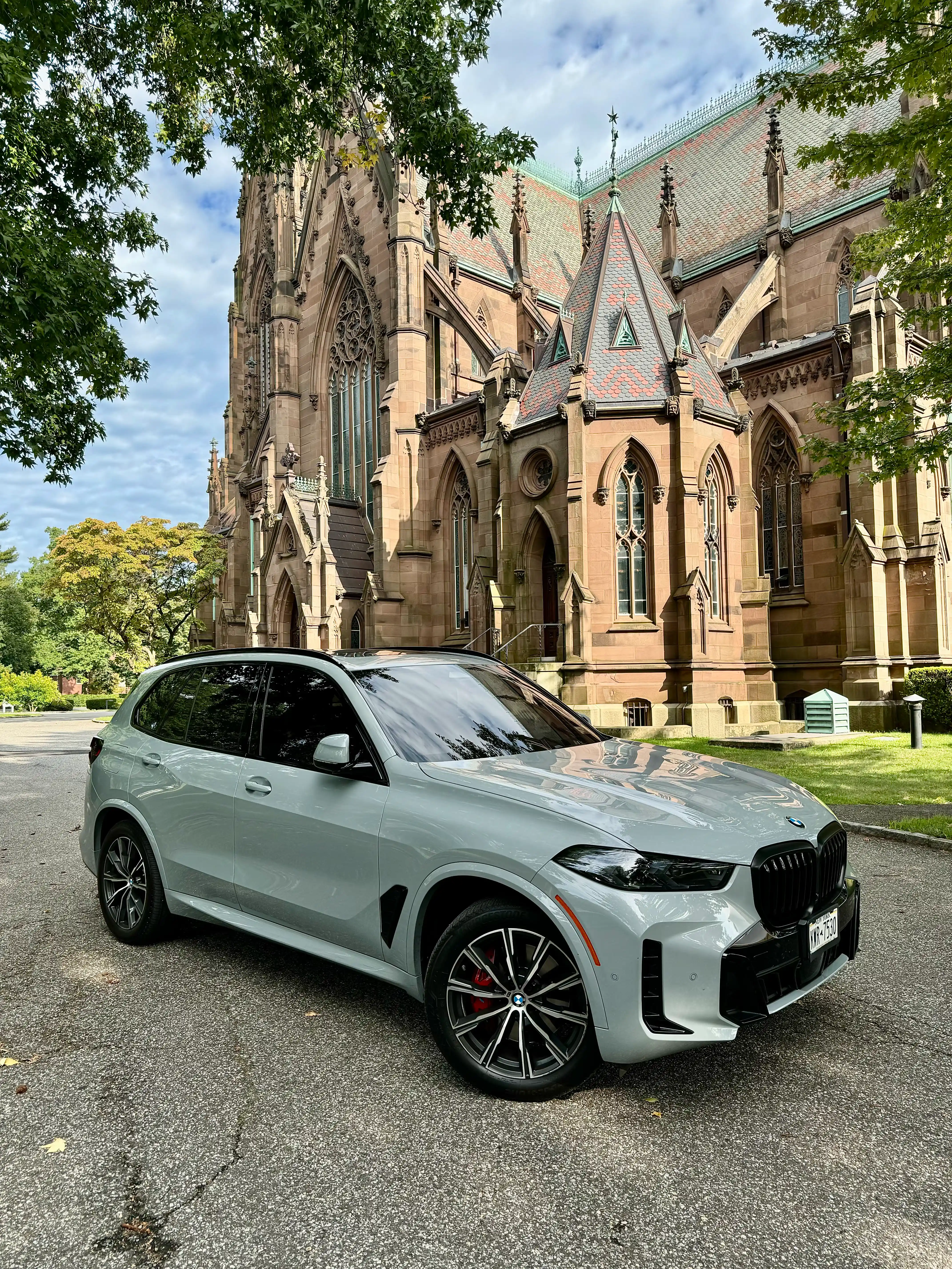 BMW - Image 2