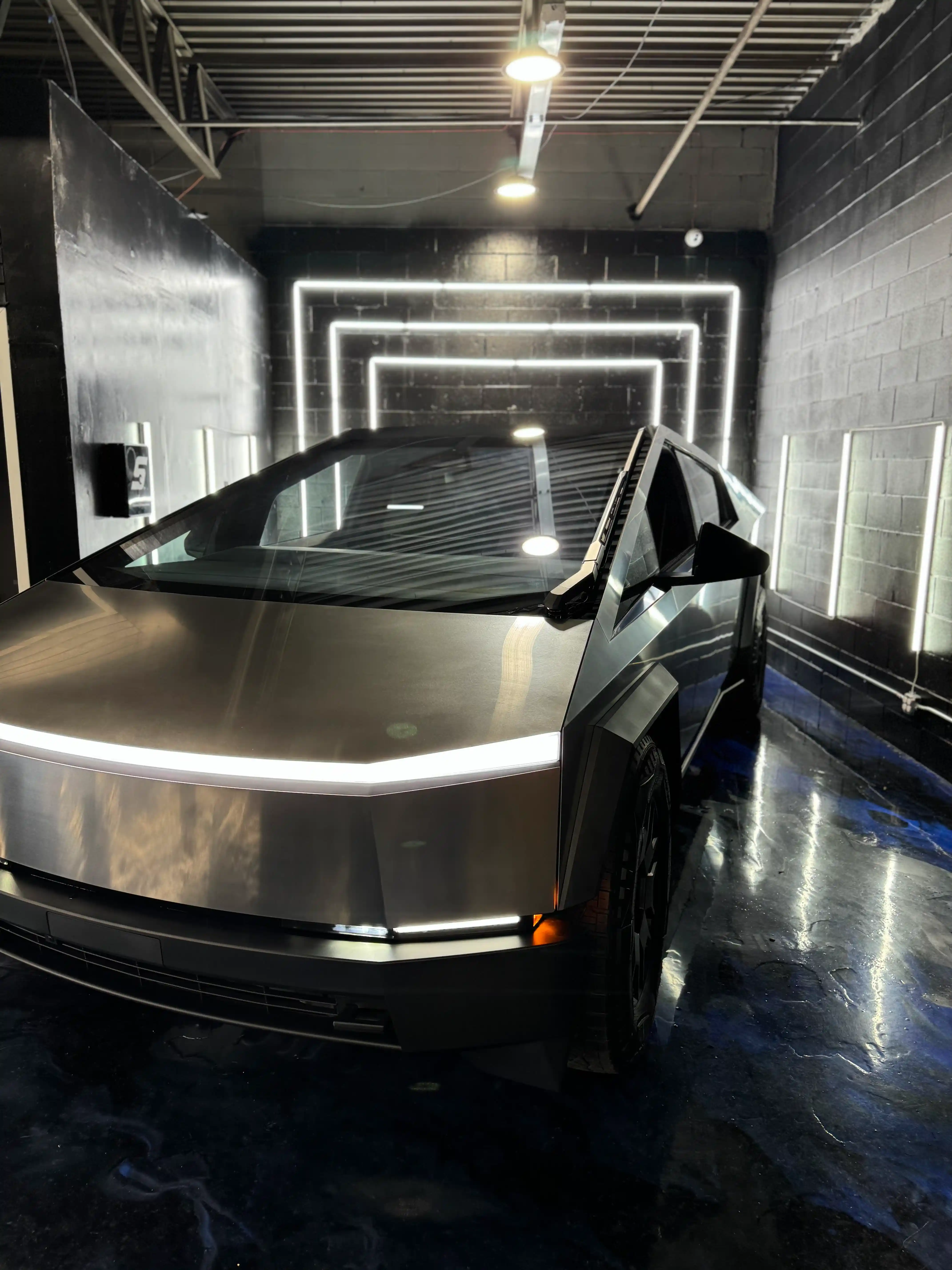 Cyber Truck - Image 2