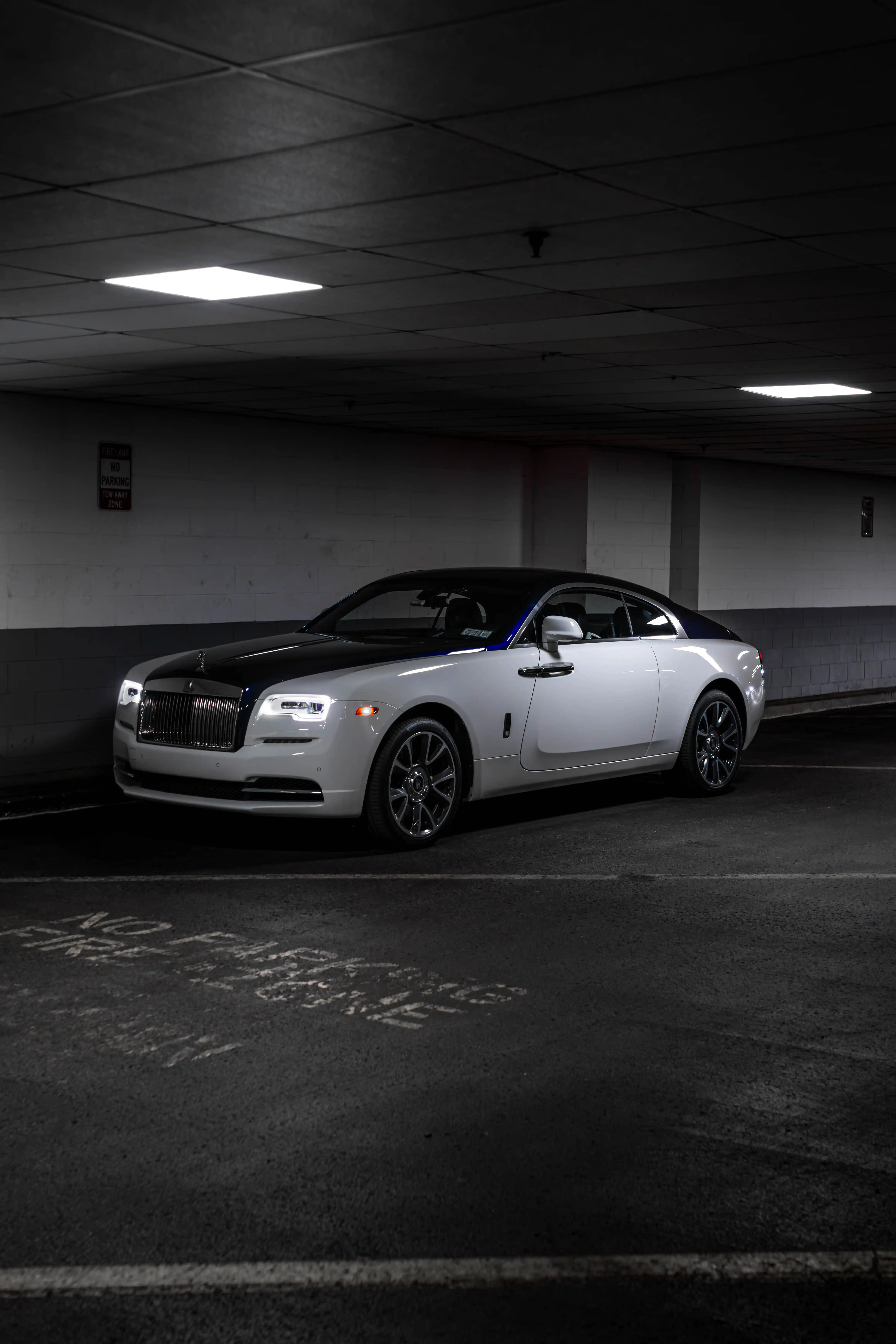 Rolls Royce - Image 13