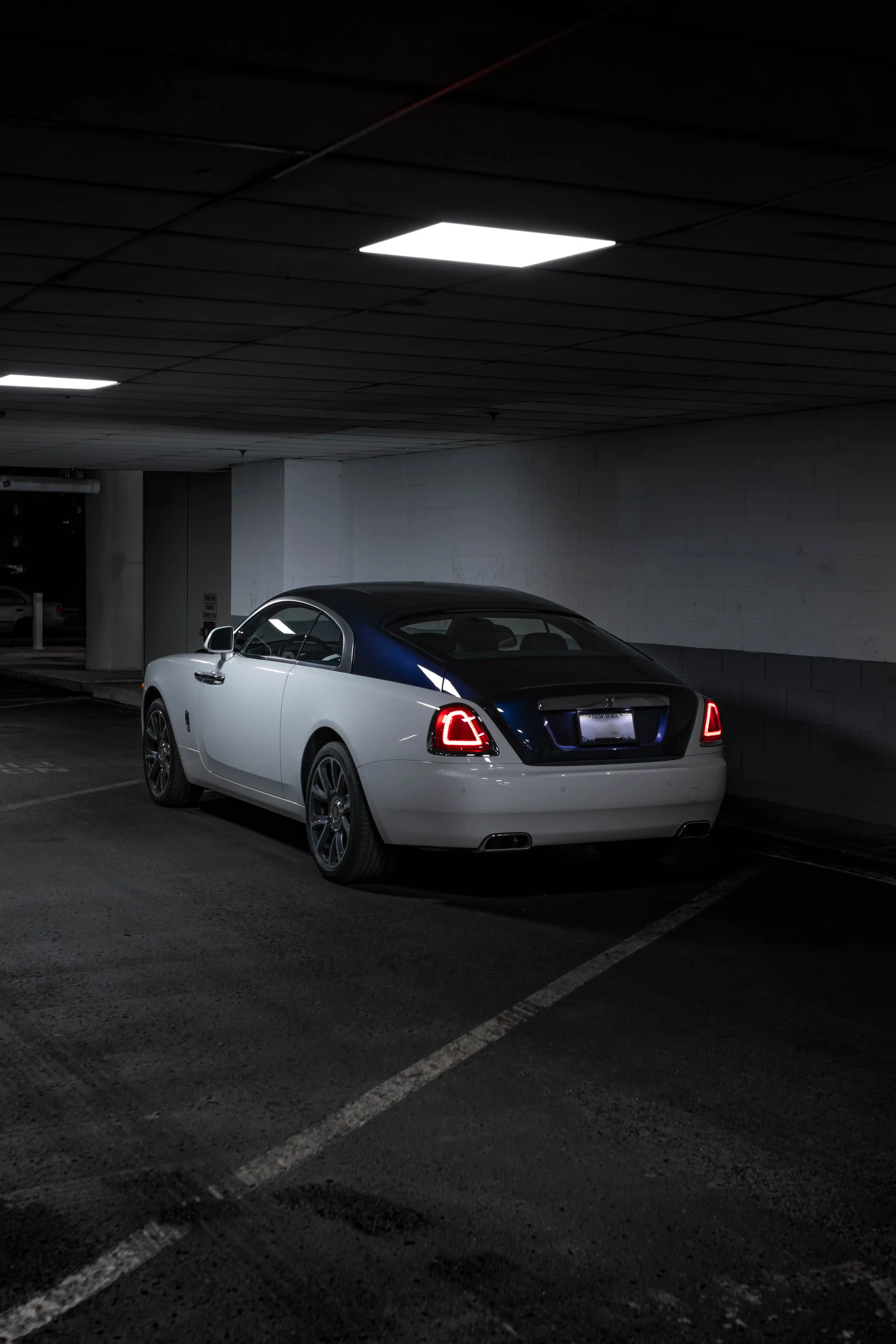 Rolls Royce - Image 16