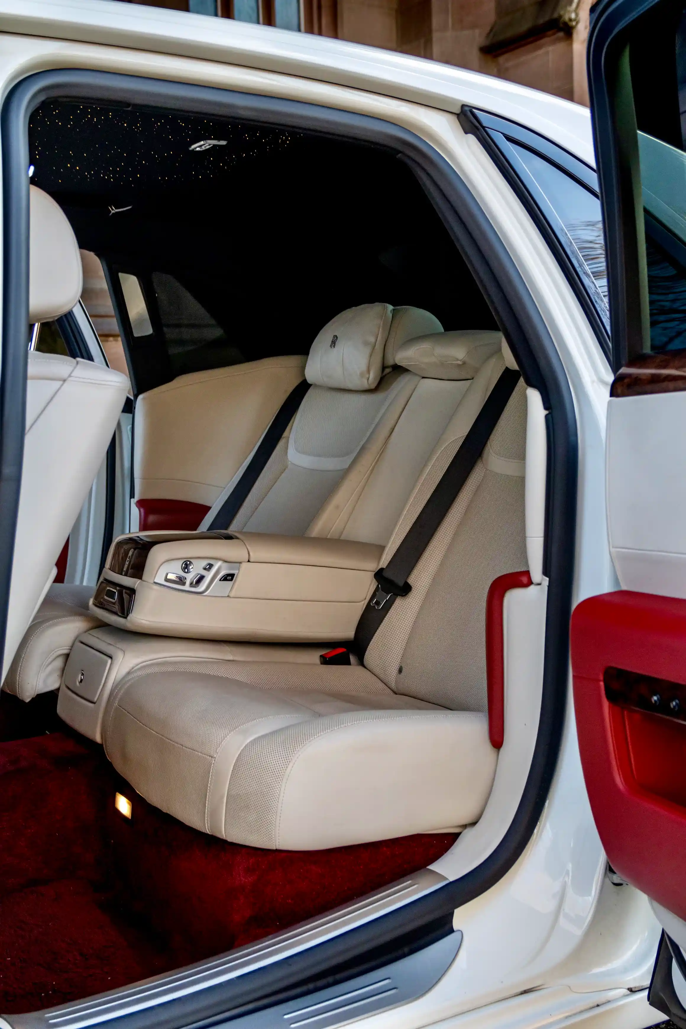 Rolls Royce - Image 9